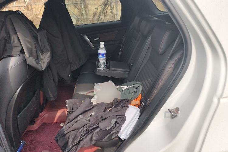 Used Land Rover Discovery Sport 2021 249 PS R-Dynamic S Performance Edition Interior 4