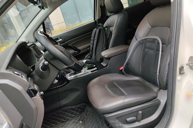 Used GAC Trumpchi GS4 2017 235T Manual Two-Wheel Drive Luxury Edition
