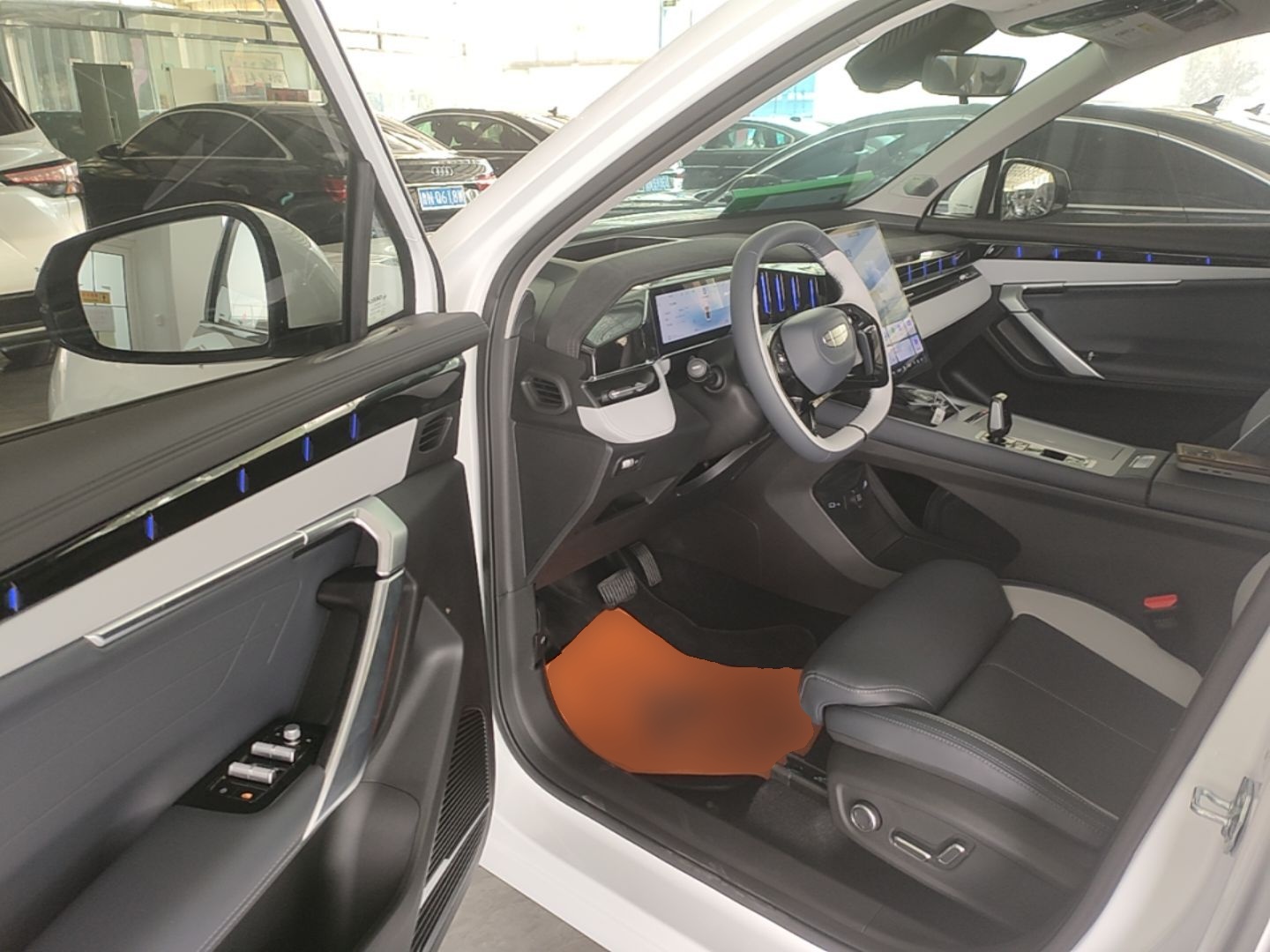 Geely Auto FX11 2024 1.5TD DCT Flagship Edition — снимка 18