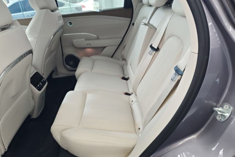 Used VOYAH FREE 2025 Model FREE+ Four-Wheel-Drive Qiankun Edition
