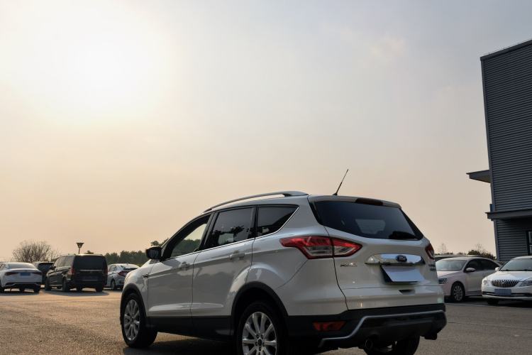 Used Ford Kuga 2015 1.5L GTDi Two-Wheel Drive Fashion Edition
