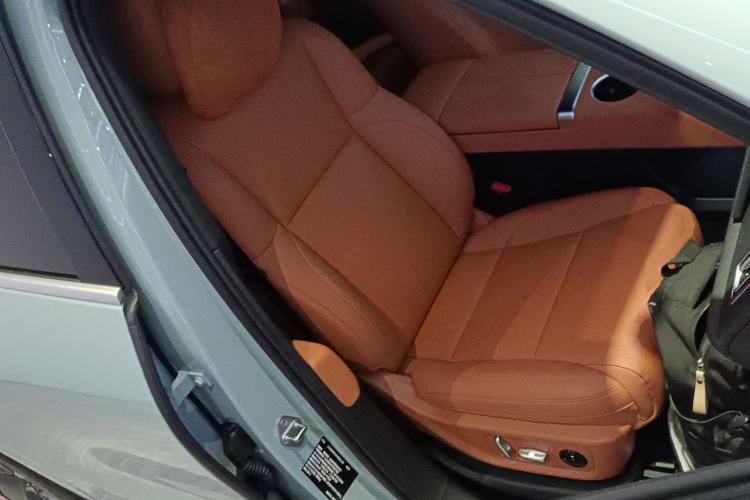 Used Li Auto L6 2025 Max Smart Refresh Edition
