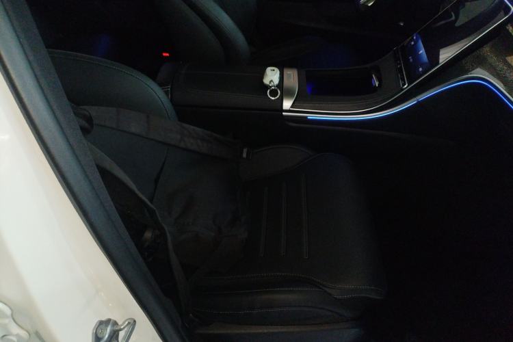 Used Mercedes-Benz C-Class 2023 Restyled C 260 L Night Edition Sports Version Right Front Seat