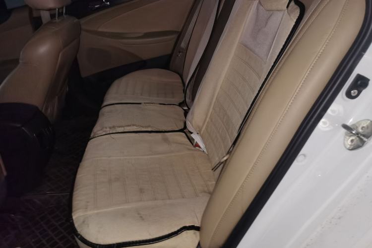 Used Hyundai Sonata 2011 2.0L Automatic Luxury Edition
