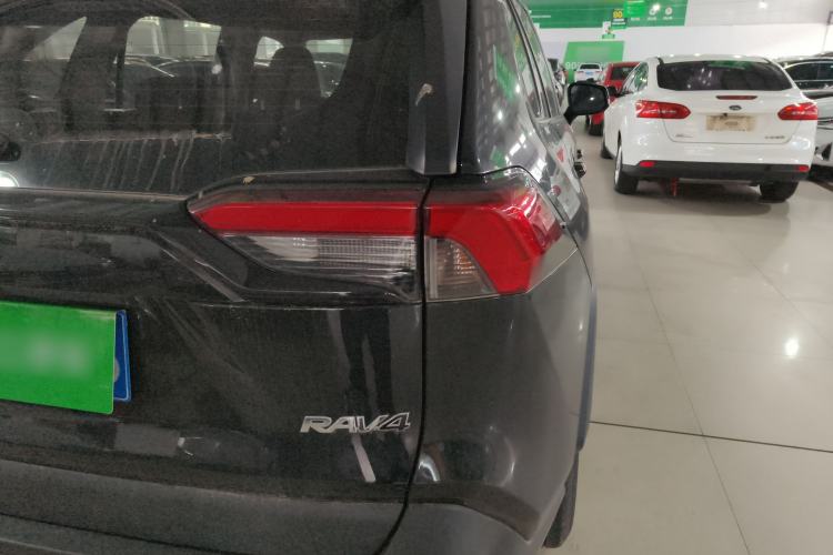 Used Toyota RAV4 2022 2.0L CVT Two-Wheel Drive Urban Edition
