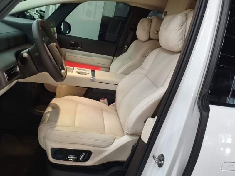 Used Li Auto MEGA 2024 Ultra Model — 14