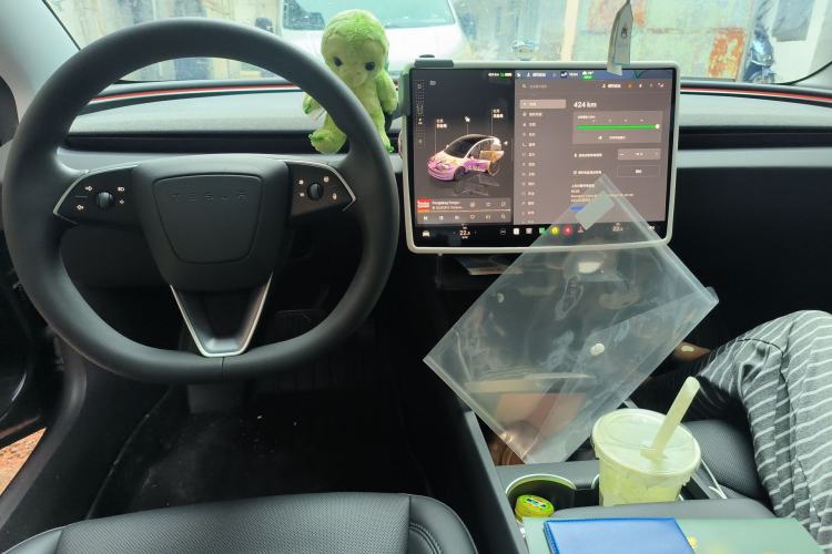 Used Tesla Model 3 2023 Rear-Wheel-Drive Version
