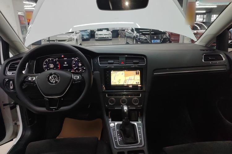 Used Volkswagen Golf 2020 Zhiai Edition 280TSI DSG Luxury Model
