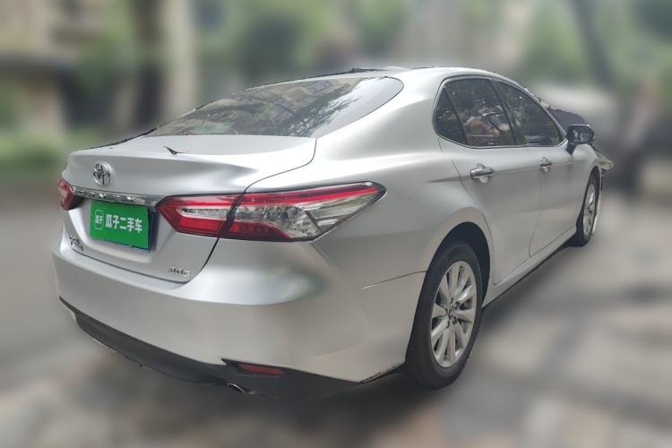 Used Toyota Camry 2018 2.0G Luxury Edition

