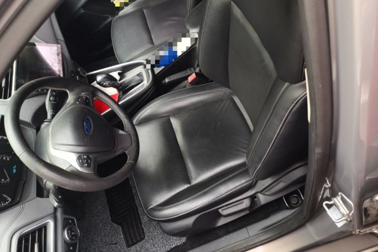 Used Ford Escort 2015 1.5L Automatic Fashion Model
