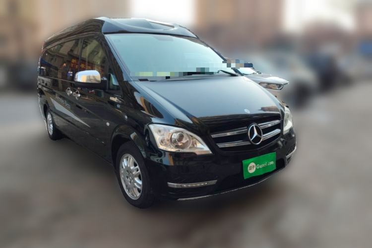 Used Mercedes-Benz Vito 2013 3.0L Elite Edition Front Right 45 Deg