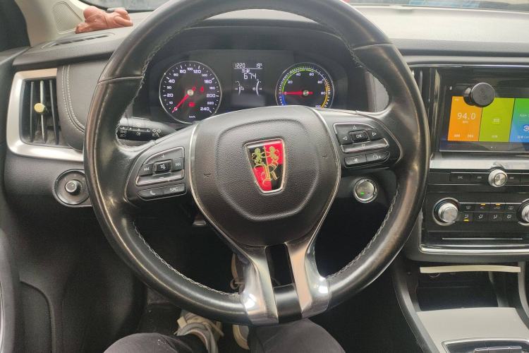 Used Roewe i6 New Energy 2019 PLUS 50T 4G Connected Glory Luxury Edition
