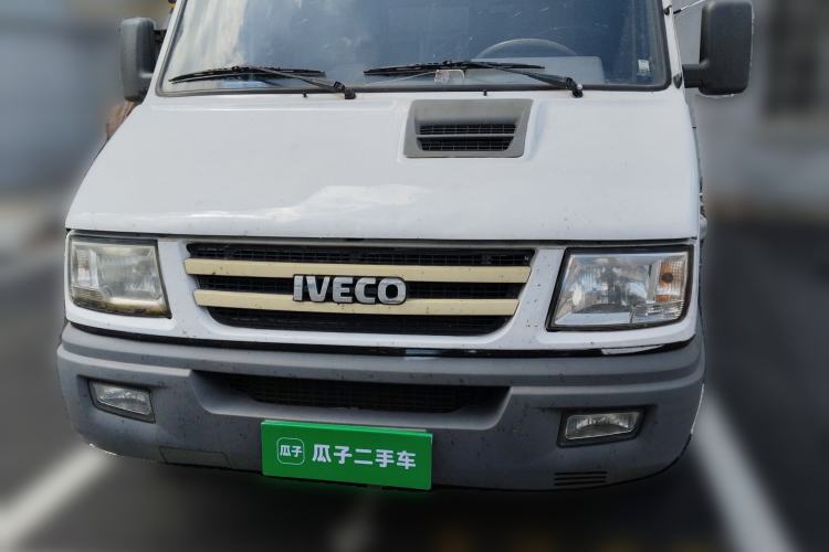 Used Iveco Daily 2012 2.5T-A35 Logistics Version 1 Mid-Roof
