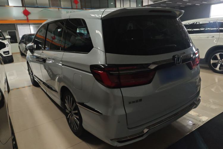 Used Honda Elysion 2024 2.0L eHEV Luxury Edition