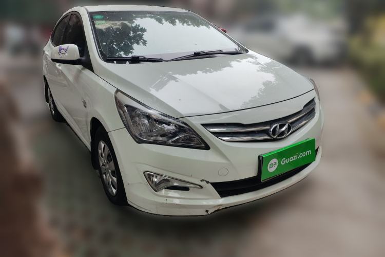 Used Hyundai Verna (older generation) 2014 1.4L Manual Smart GLS Trim