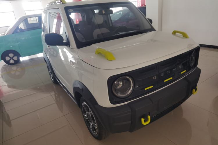 Used Geely Galaxy Panda 2025 210km Panda Rider Front Right 45 Deg