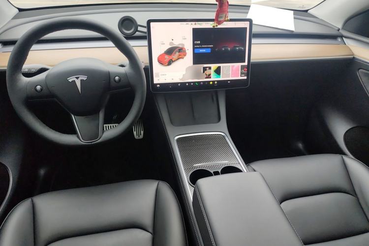 Used Tesla Model Y 2021 Long-Range All-Wheel-Drive Version 3D7
