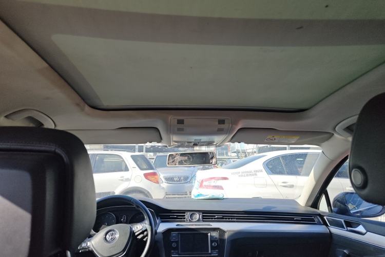 Used Volkswagen Magotan 2018 280TSI DSG Leading Model Headliner