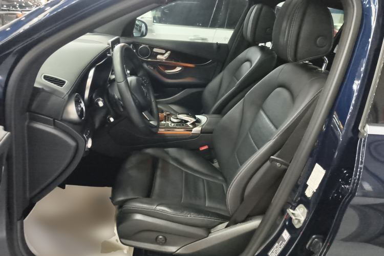 Used Mercedes-Benz GLC 2018 GLC 260 4MATIC Luxury Model Left Front Seat