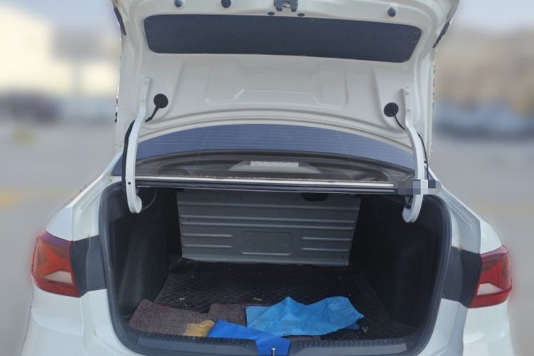 Used Jetta VA3 2019 1.5L Automatic Enjoyment Edition Trunk