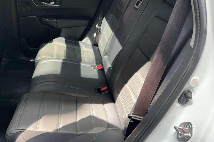 Used Honda CR-V 2017 240TURBO CVT Front-Wheel Drive Fashion Edition