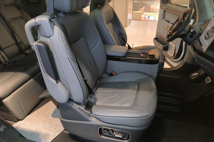 Used Zeekr MIX 2025 Long-Range Intelligent Driving Edition
