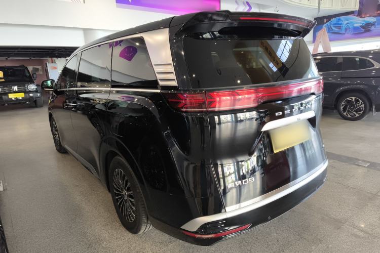 Used Denza D9 2024 DM-i 1050 Luxury Model