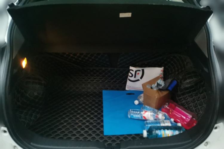 Used Toyota YARiS L Zhi Xuan 2016 Revised Version 1.5G CVT with Dynamic Sunroof Trunk