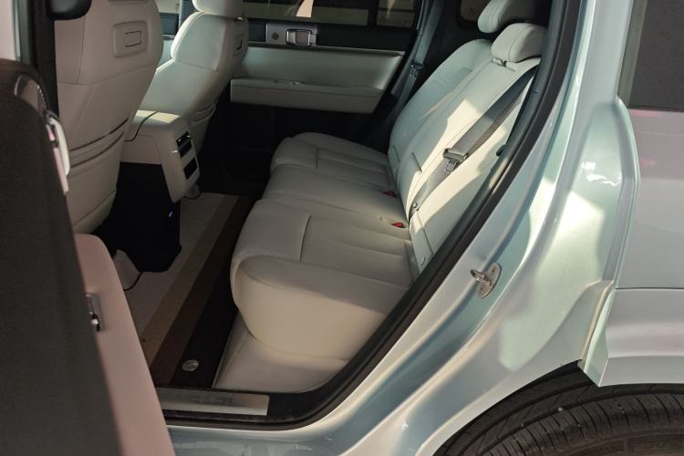 Used Formula Leopard Tai 7 2025 Model 190 km Four-Wheel Drive Ultra Edition Left Rear Seat