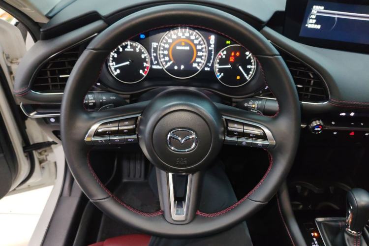 Used Mazda 3 Axela 2023 2.0L Automatic ZhiZhen Edition Steering Wheel