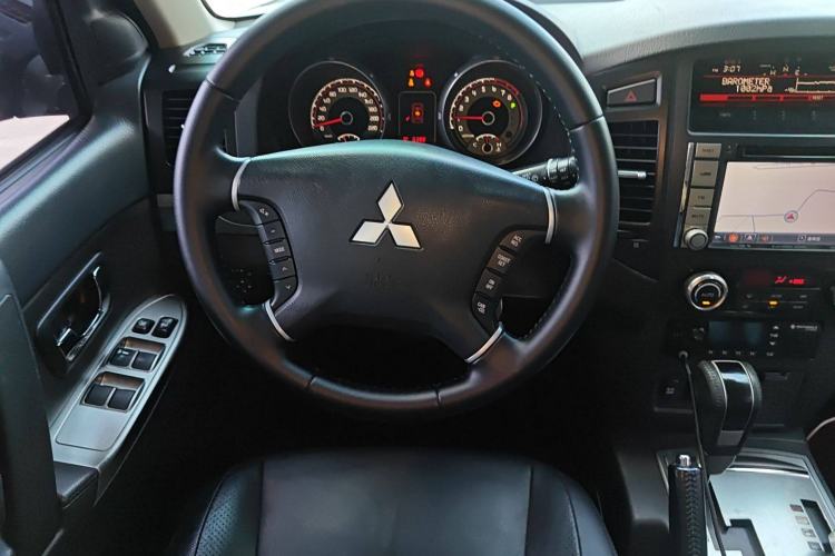 Used Mitsubishi Pajero 2014 3.0L Elite Upgrade Edition