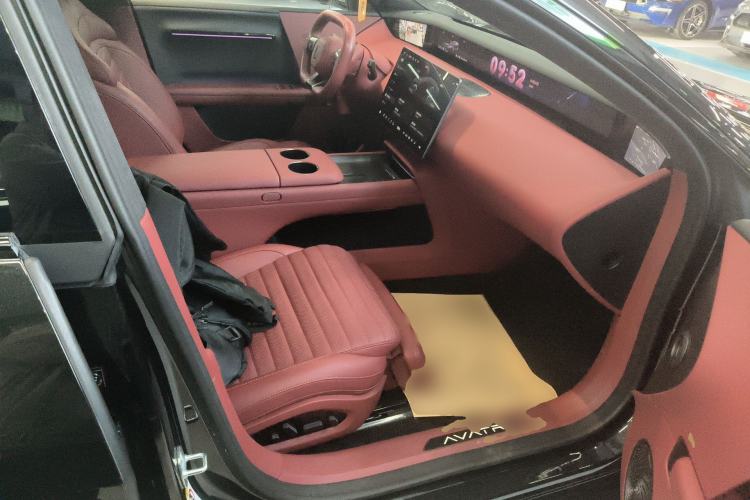 Used Avatr 06 2025 Max Extended-Range Edition
