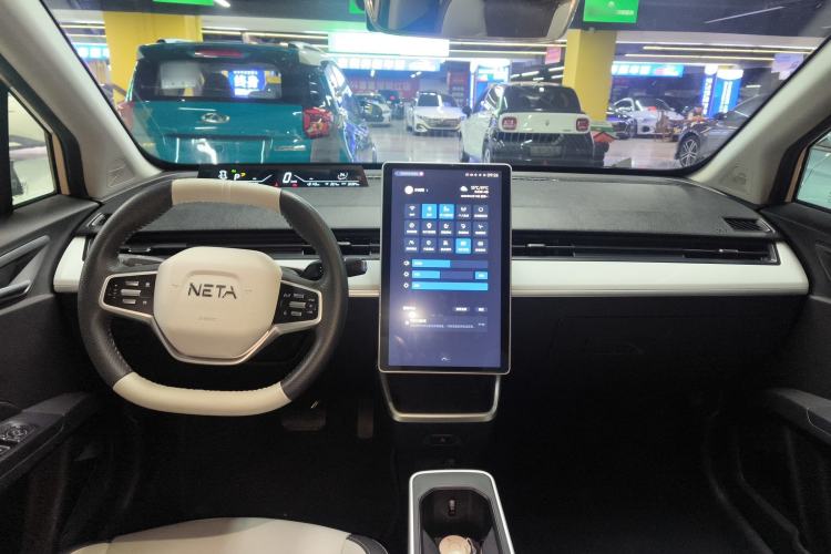 Used NETA AYA 2023 401 Center Console