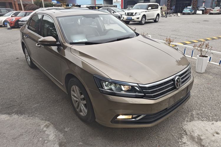 Used Volkswagen Passat 2016 330TSI DSG Luxury Edition
