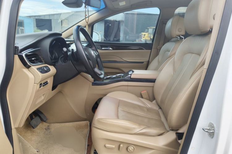 Ojetý Buick GL8 2018 ES 28T Flagship Model China VI Standard