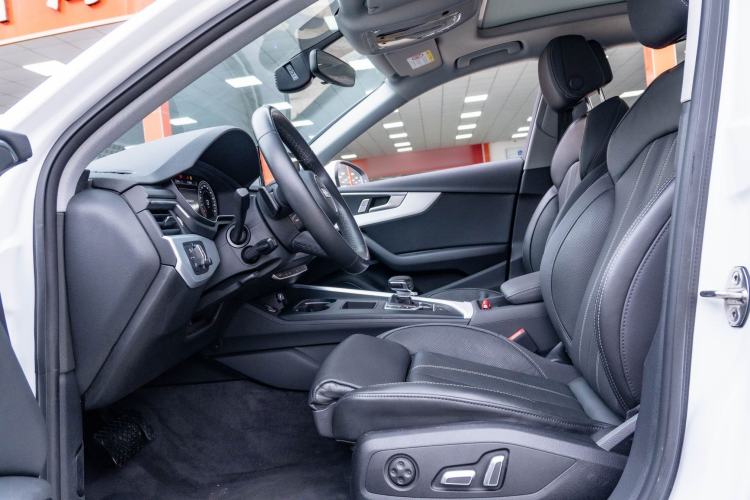 Used Audi A4L 2024 40 TFSI Fashion Dynamic Model Interior 6