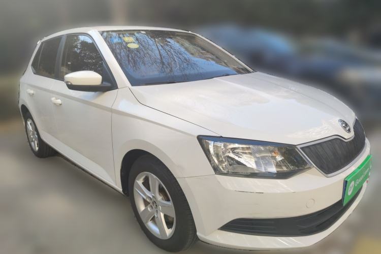 Used Skoda Fabia 2017 1.4L Automatic Car Enjoy Edition
