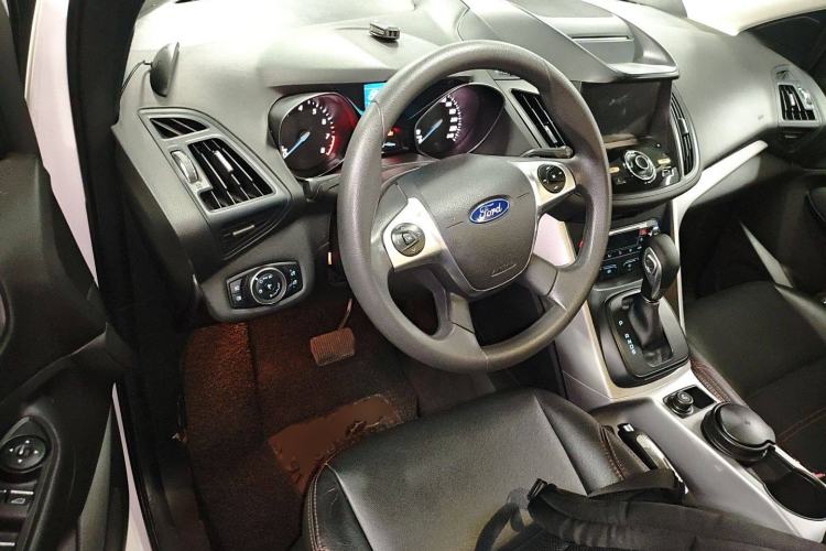 Used Ford Kuga 2015 1.5L GTDi Two-Wheel-Drive Comfort Model
