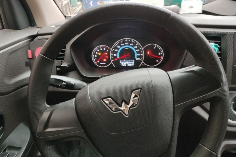 Used Wuling Hongguang V 2021 1.5L Enjoyment Edition LAR Steering Wheel