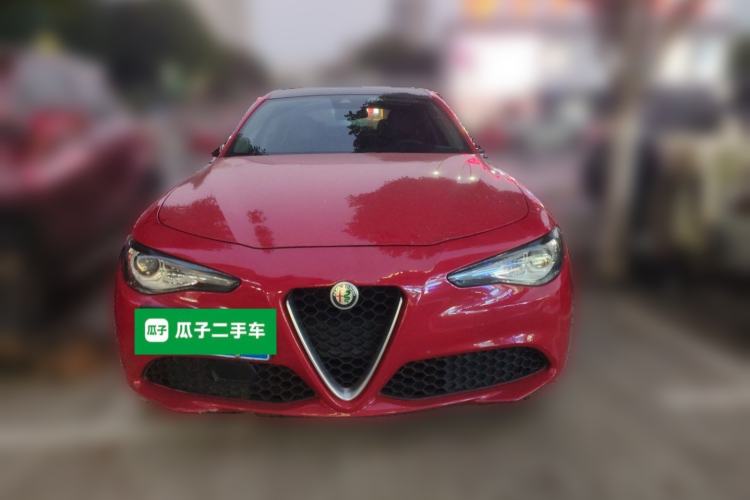 Used Alfa Romeo Giulia 2017 2.0T 200HP Luxury Edition