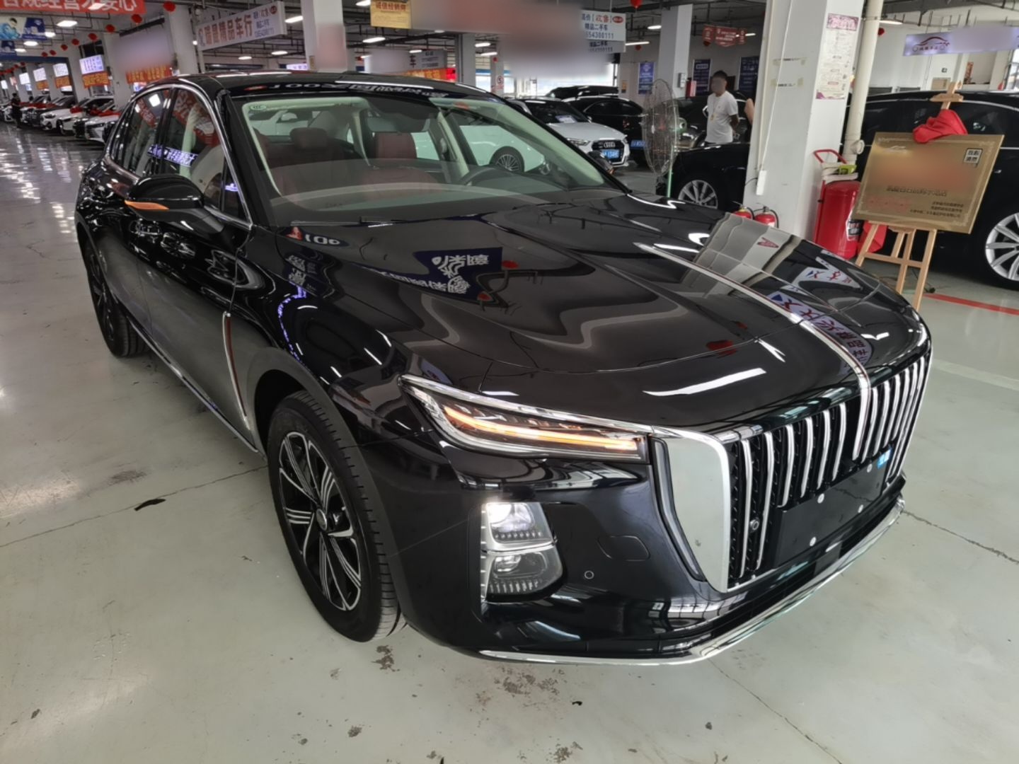 Hongqi H5 PHEV 2025 130 Super Hybrid Version — снимка 3
