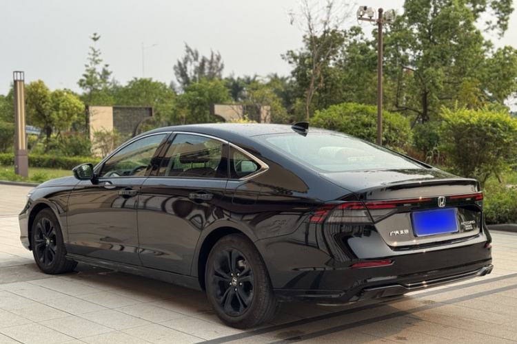 Used Honda Accord 2025 Sport Series 260TURBO Luxury Edition Exterior 3