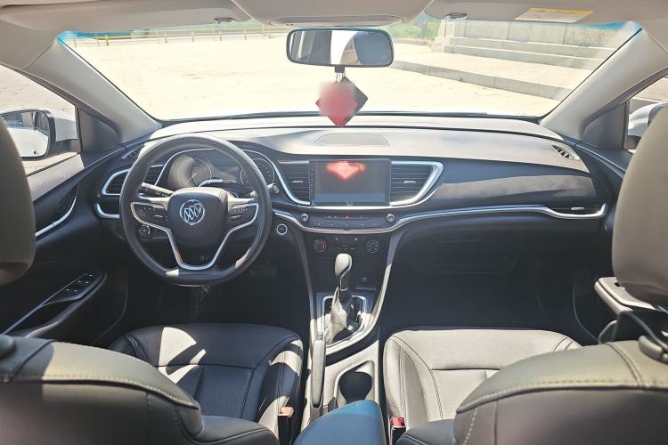 Used Buick GT 2021 Revised Version Flagship 1.5L Automatic Elite Edition Center Console