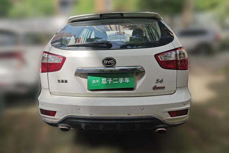 Used BYD S6 2014 2.4L Automatic Prestige 5-Seater
