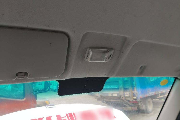 Used Jinbei Hiace X30 2023 1.5L Super-Enjoyment Van 2/5 Seats Non-Air-Conditioned Version SWC15M