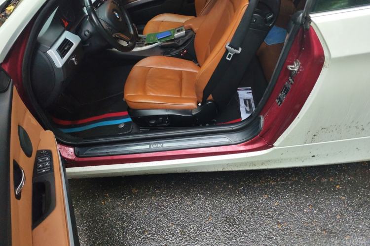 Used BMW 3 Series 2011 320i Convertible Coupe Left Front Seat