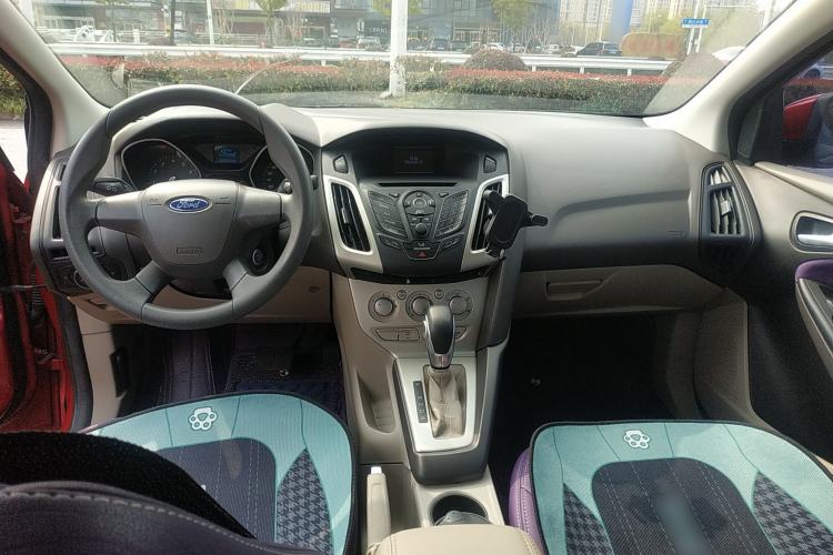 Used Ford Focus 2012 Sedan 1.6L Automatic Comfort Model
