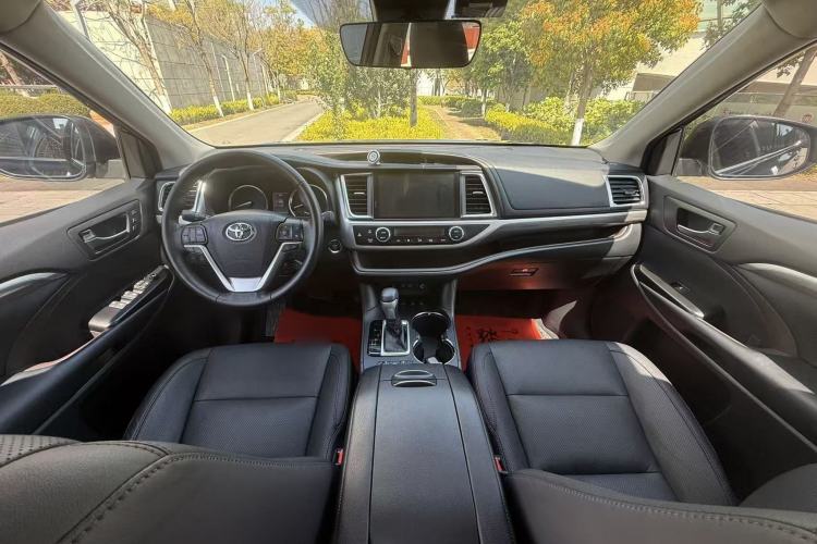 Used Toyota Highlander 2018 2.0T Four-Wheel Drive Ultimate Edition 7-Seater Emission Standard China V
