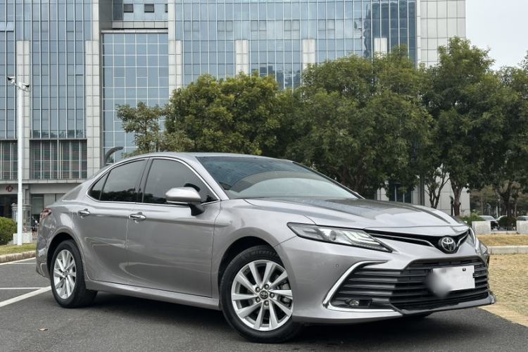 Used Toyota Camry 2021 2.0G Luxury Edition
