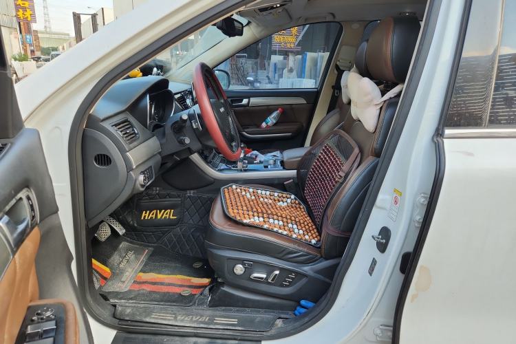 Used Haval H8 2017 2.0T Gasoline Two-Wheel Drive Smart Edition